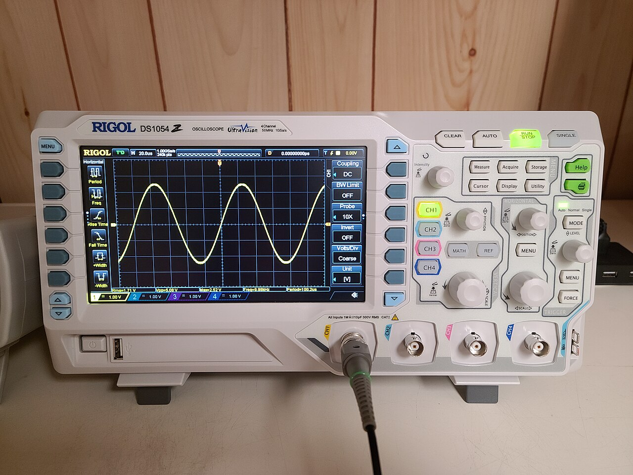 示波器實機照片：RIGOL DS1054Z 數位儲存示波器